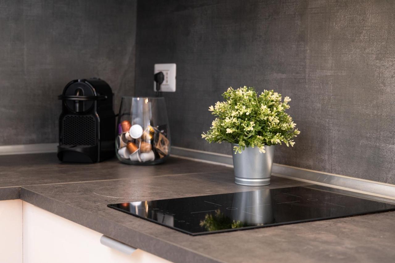 Residenza Lualdi Apartment Roma Ngoại thất bức ảnh